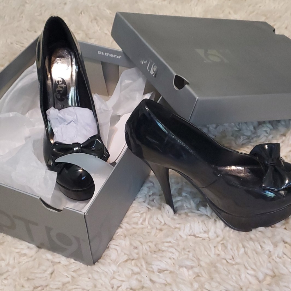 High heeled patent leather shoes